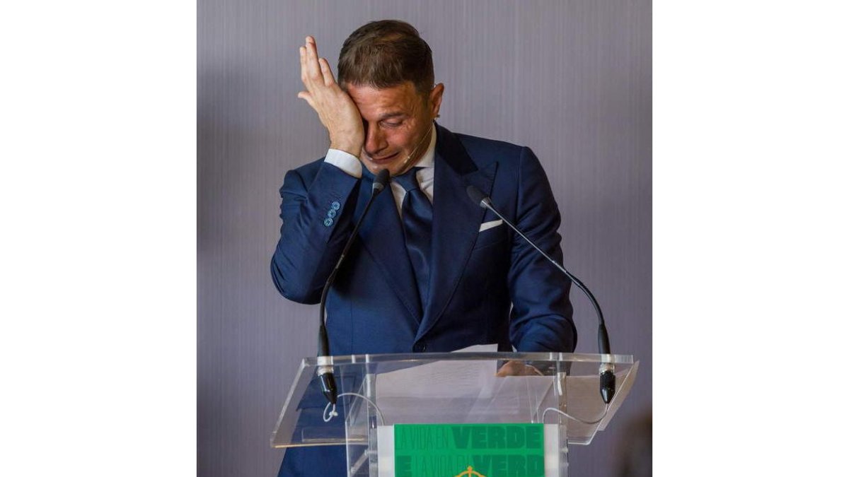 Joaquín ayer, en la comparecencia donde explicó su retirada. MUÑOZ