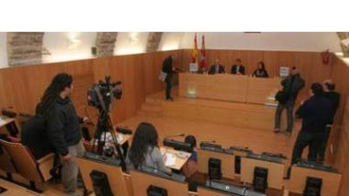 La presentación del certamen, ayer en el Museo de la Radio, contó con el director del mismo, el alca