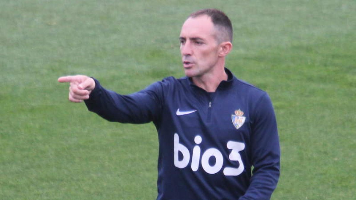 Munitis busca romper la mala racha en Valladolid. L. DE LA MATA