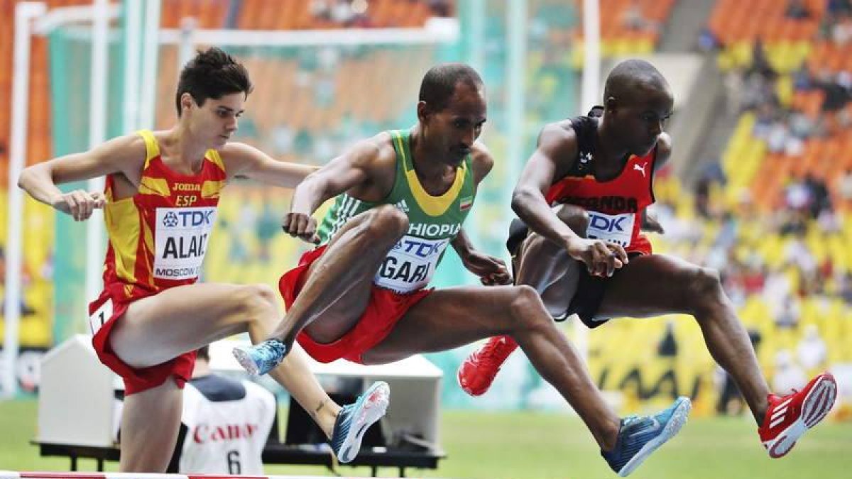Aláiz, Gari y Araptany comandaron varias vueltas la prueba pero ninguno pasaría a la final.
