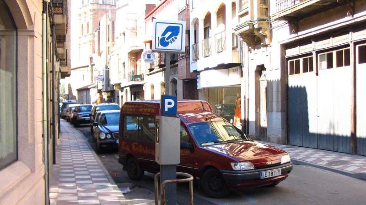 La gestión de la ORA supondrá un ingreso para el Ayuntamiento.