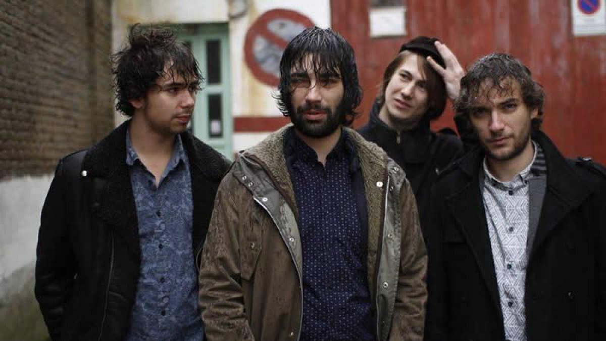 La banda leonesa toca en la sala Wurlitzer.