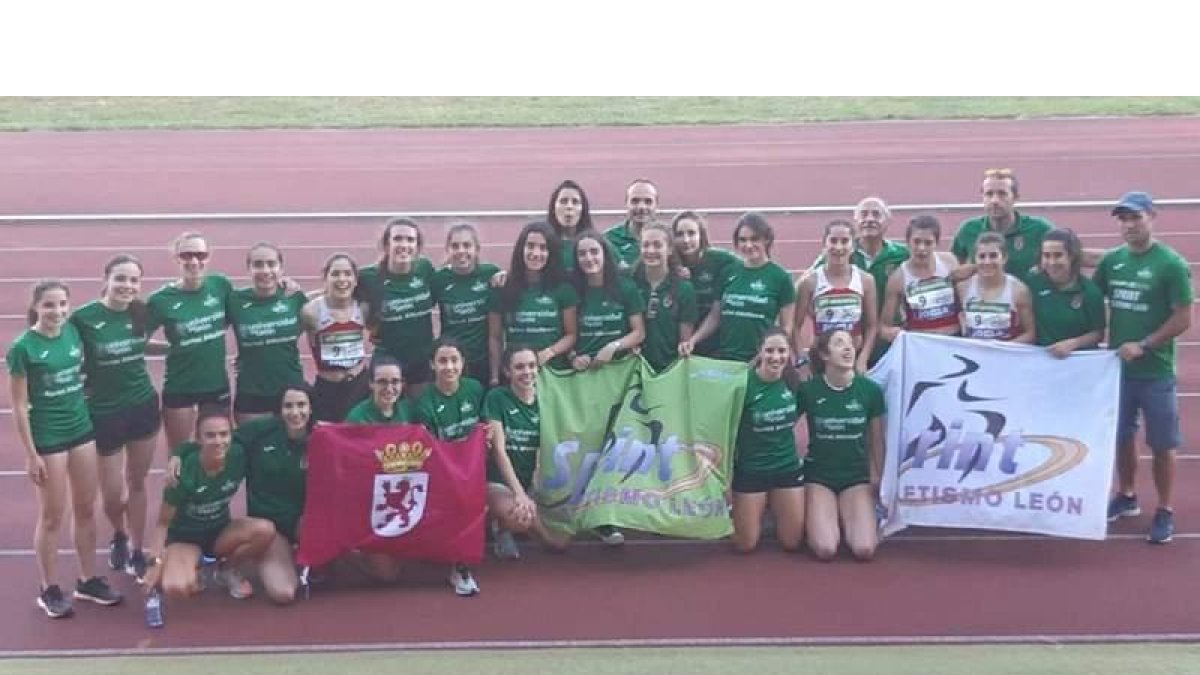 El ULE Sprint León sumó su segunda victoria en la Liga que le acerca a la División de Honor de Clubes. DL
