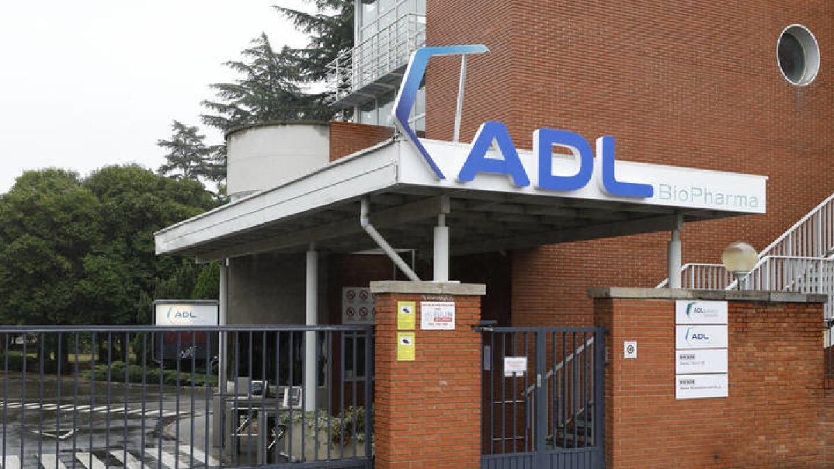 Fábrica de ADL en León, la antigua Atibióticos. MARCIANO PÉREZ