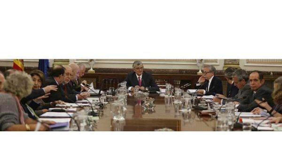 Eduardo Torres-Dulce preside la reunión de la junta de fiscales de sala, este miércoles en Madrid.