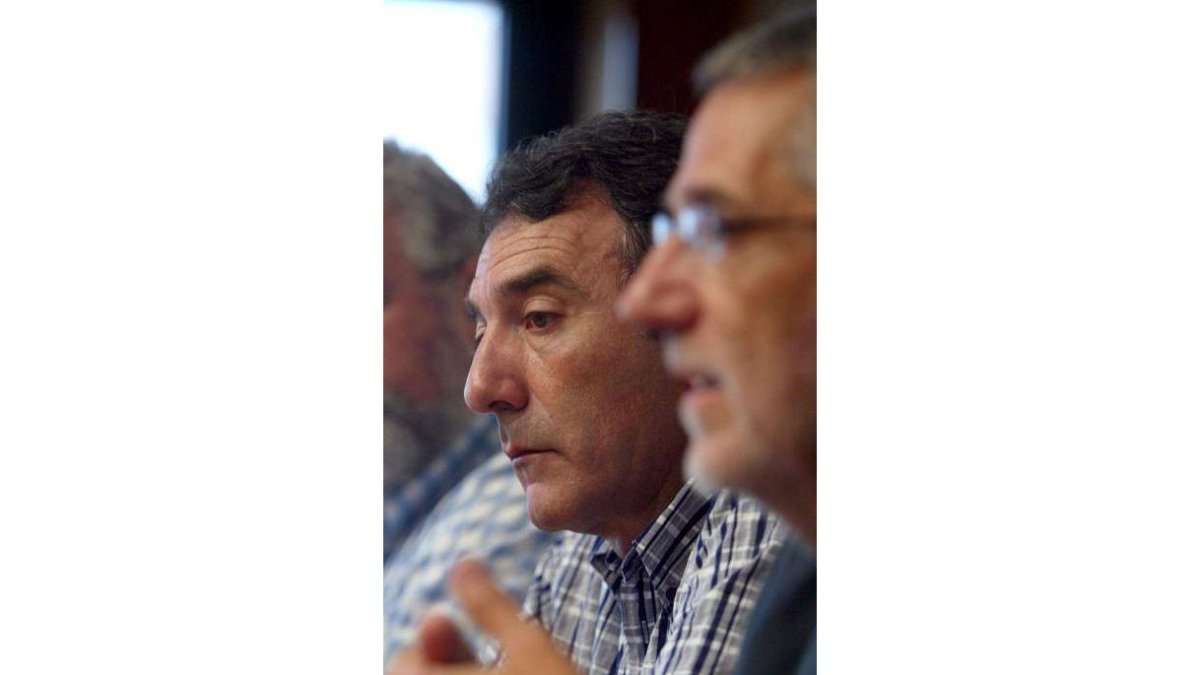 Hernández y Prieto analizan la reforma de la Constitución.