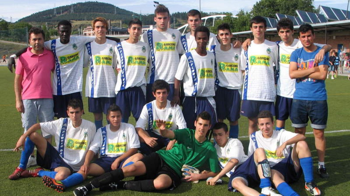 Formación del Flores del Sil, campeón de la categoría juvenil.