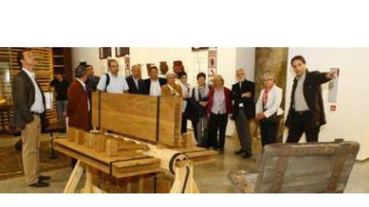 La reunión celebrada ayer sobre los actos en la provincia del Jacobeo se celebró en el Museo Etnográ