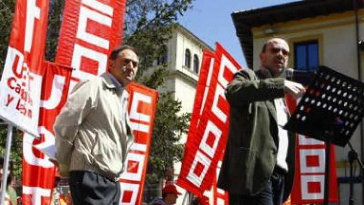 Arturo Fernández e Ignacio Fernández, durante su intervención