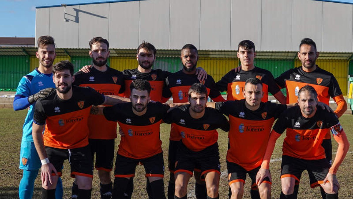 Equipo del CD Toreno que milita en la 1ª de Aficionados. MIGUEL F. B.