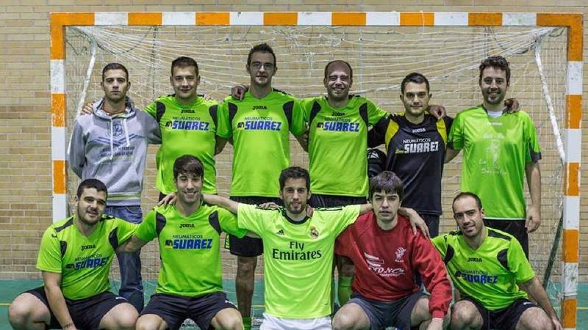 Formación del Neumáticos Suárez que disputa la Liga Afileón.