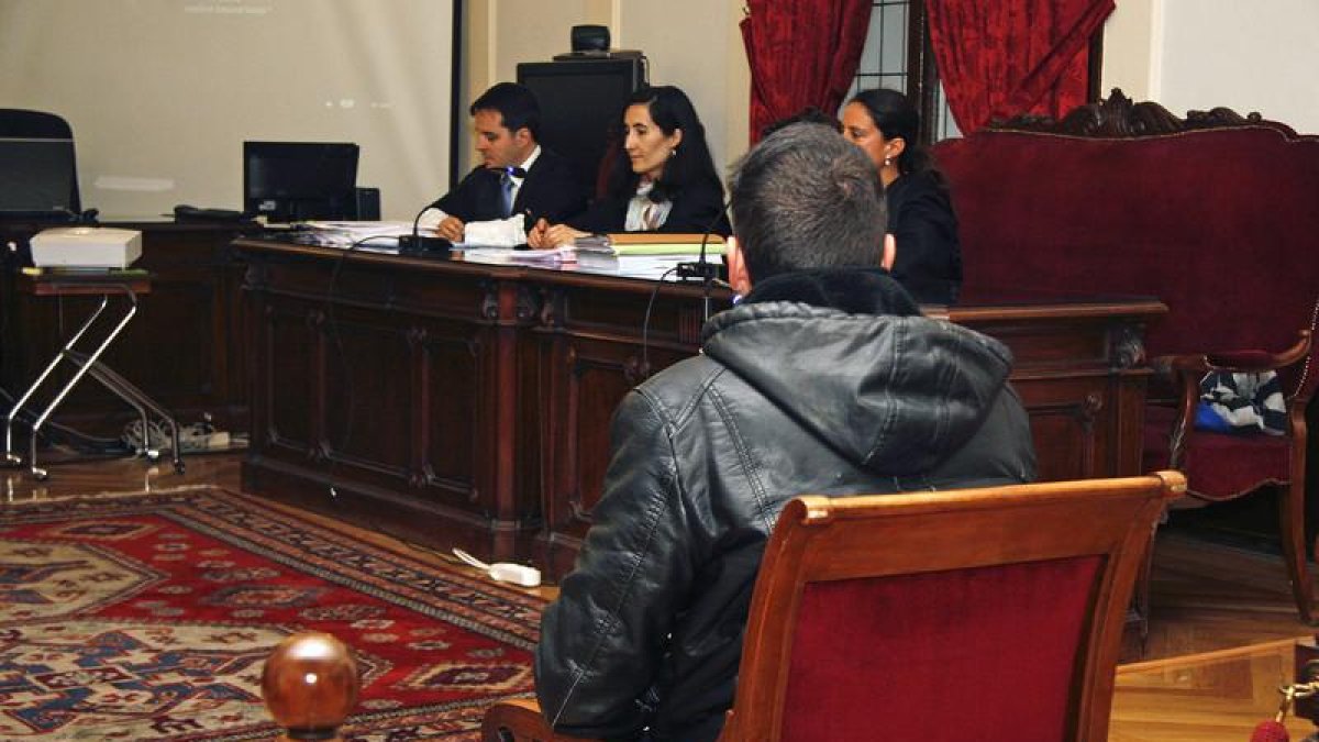 El acusado de quemar el Pajariel durante el juicio