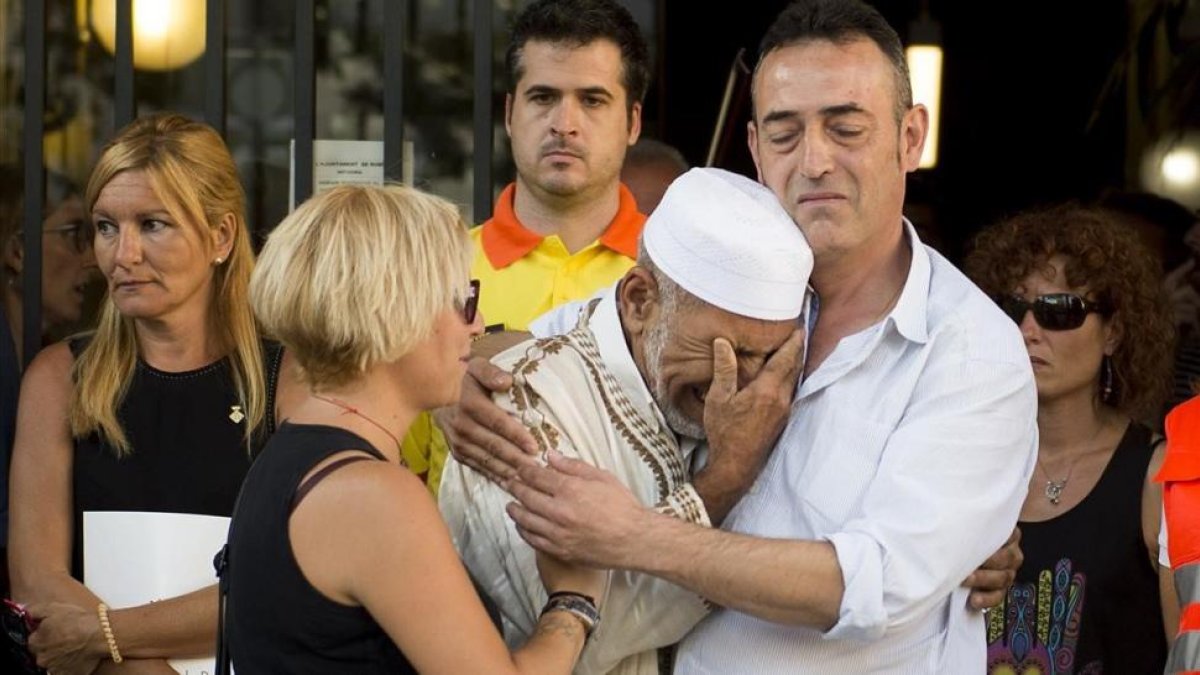 Xavi Martínez consuela al imán de Rubí