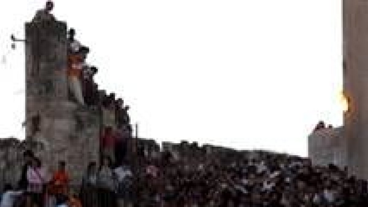 70.000 «anaranjados» se concentran en el Muro de las Lamentaciones