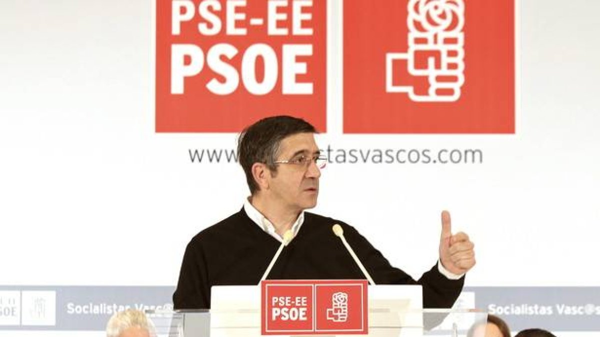 El lendakari y secretario general de los socialistas vascos, Patxi López, en el comité del PSE, el pasado 17 de diciembre, en Bilbao.