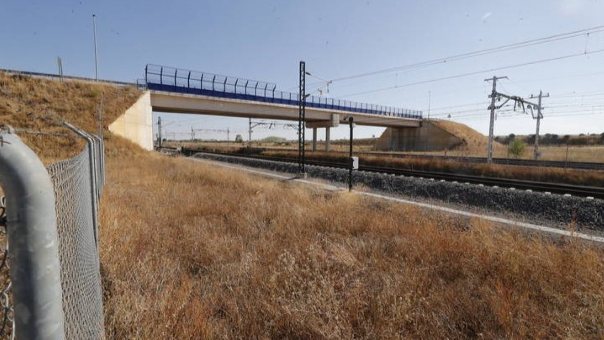 Puente del ferrocarril en Torneros. RAMIRO