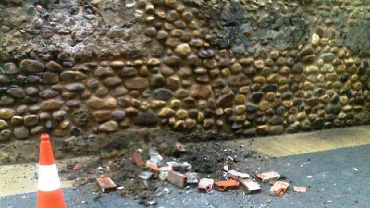 Desprendimiento de piedras en las cercas, en el llamado Prado de los Judíos.