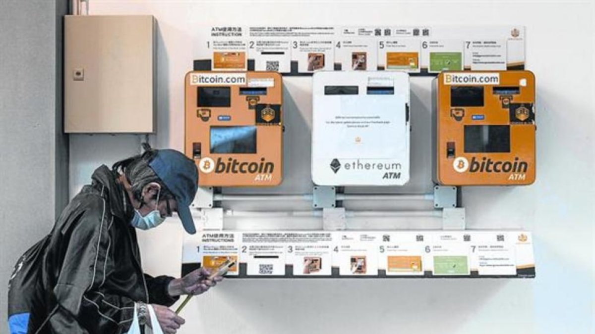 Cajeros automáticos 8Terminales de Bitcoin ATM y Ethereum ATM en Hong Kong, a mediados de diciembre.