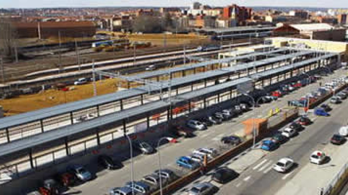 Los andenes de la estación provisional ya están ejecutados, al igual que la estructura y la cubierta