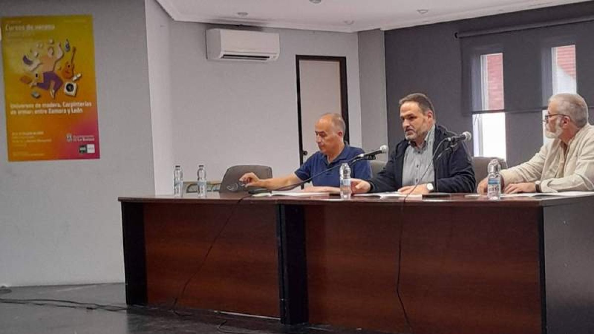 dl