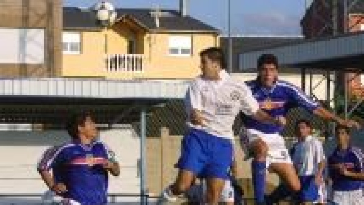 El derbi provincial de Tercera División se resolvió a favor del Promesas Ponferrada