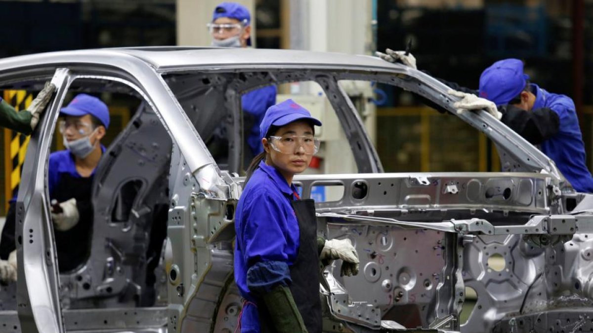 Planta de ensamblaje de la compañía de automóviles china BYD en Shenzhen.