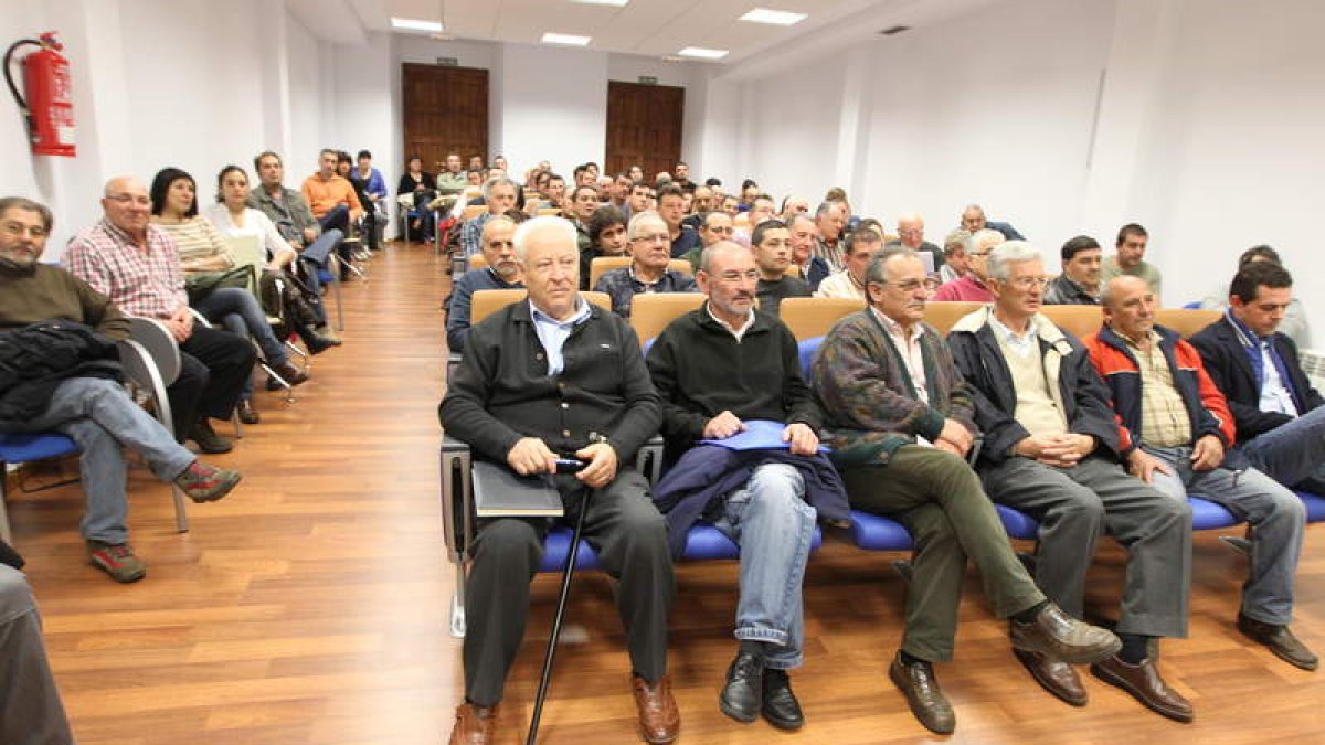 Participantes en unas jornadas apícolas celebradas este año en Ponferrada.