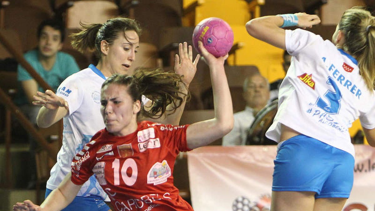 O´Mullony le hizo a Zuazo siete goles, convirtiéndose en la máxima realizadora del equipo.