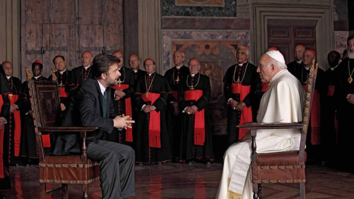 El director y actor italiano Nanni Moretti, en una escena de la película ‘Habemus Papam’, que puede verse en León.