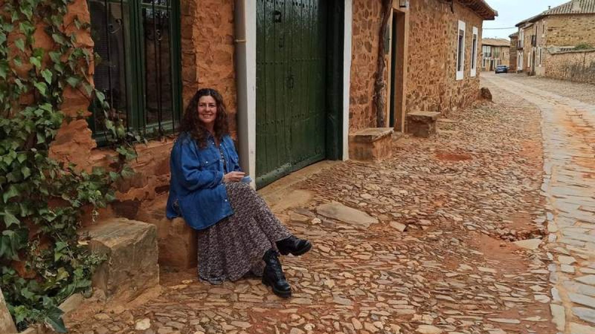 Bajo el seudónimo de Marian Puente, la escritora leonesa María Antonia Ampudia de la Puente ha escrito dos novelas en los últimos dos años. DL