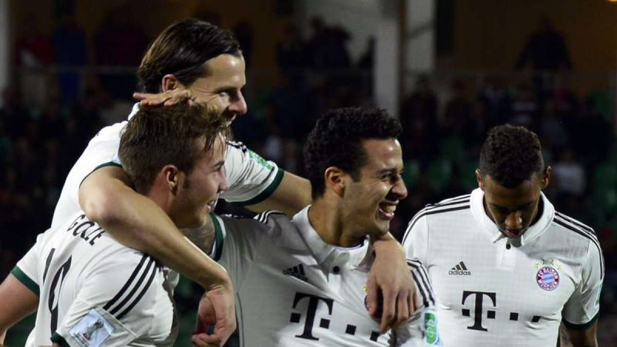 Thiago, en el centro, está resultando clave en el Bayern.