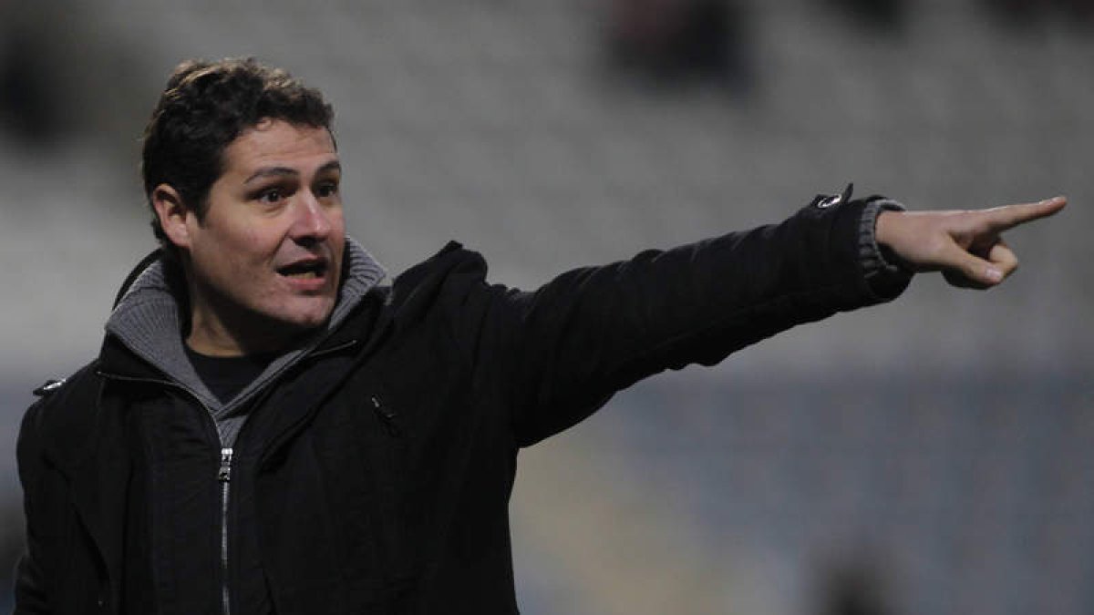 Mascuñano podría hacer debutar a alguno de los fichajes.
