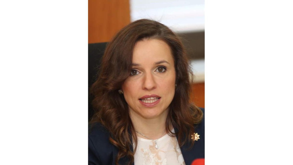 Silvia Martínez. L. DE LA MATA