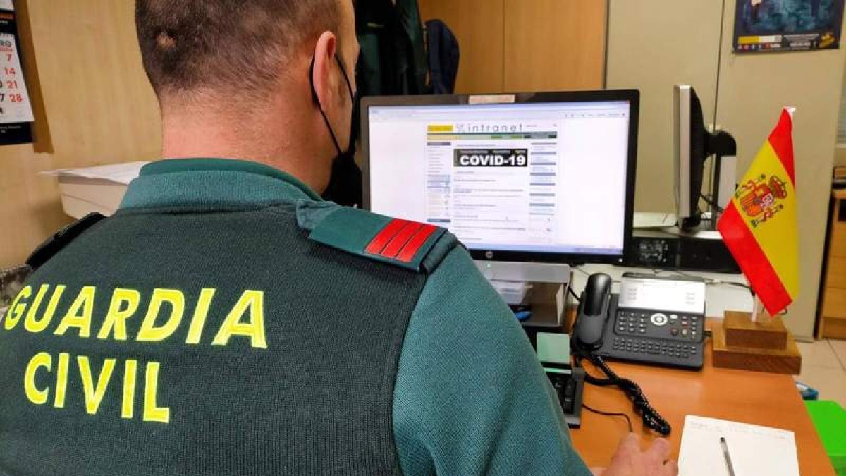 La Guardia Civil actuó de forma coordinada. DL