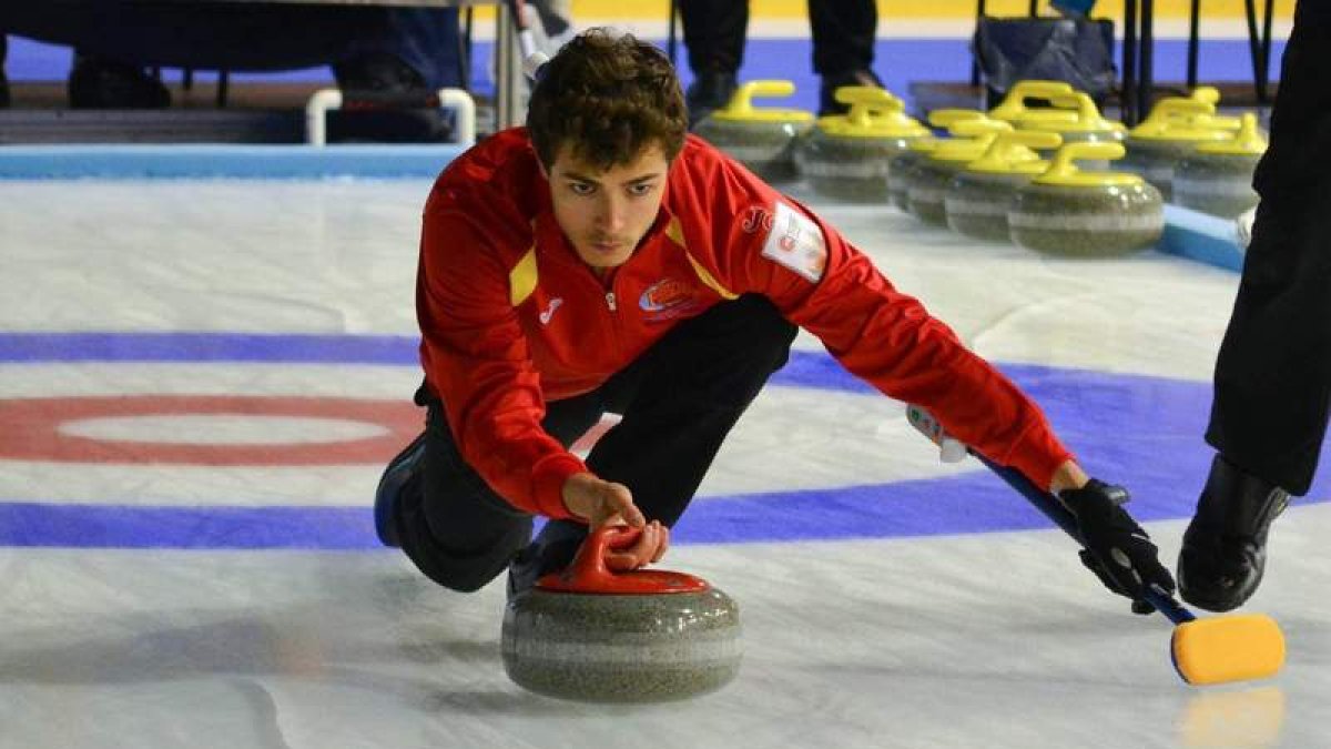 De Paz se erigió en uno de los líderes del Txuri Berri en la Swiss Cup celebrada en la localidad de Basel. DL