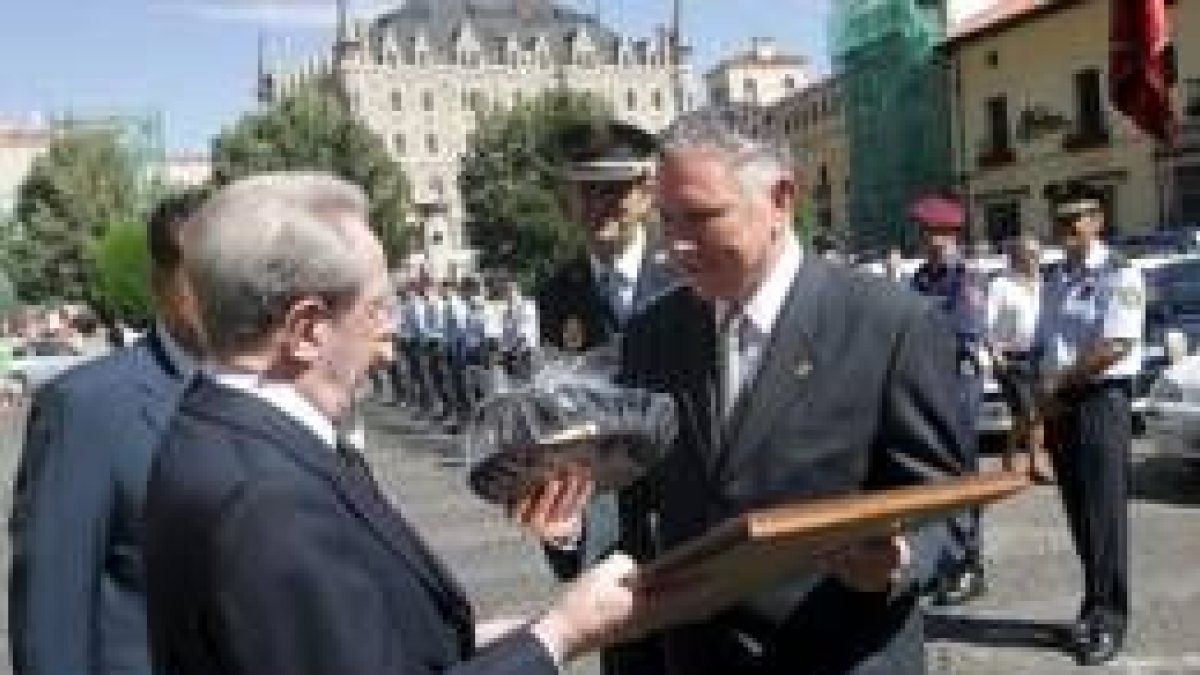 En agosto del pasado año, Antonino Fernández recibió la medalla de oro de la ciudad