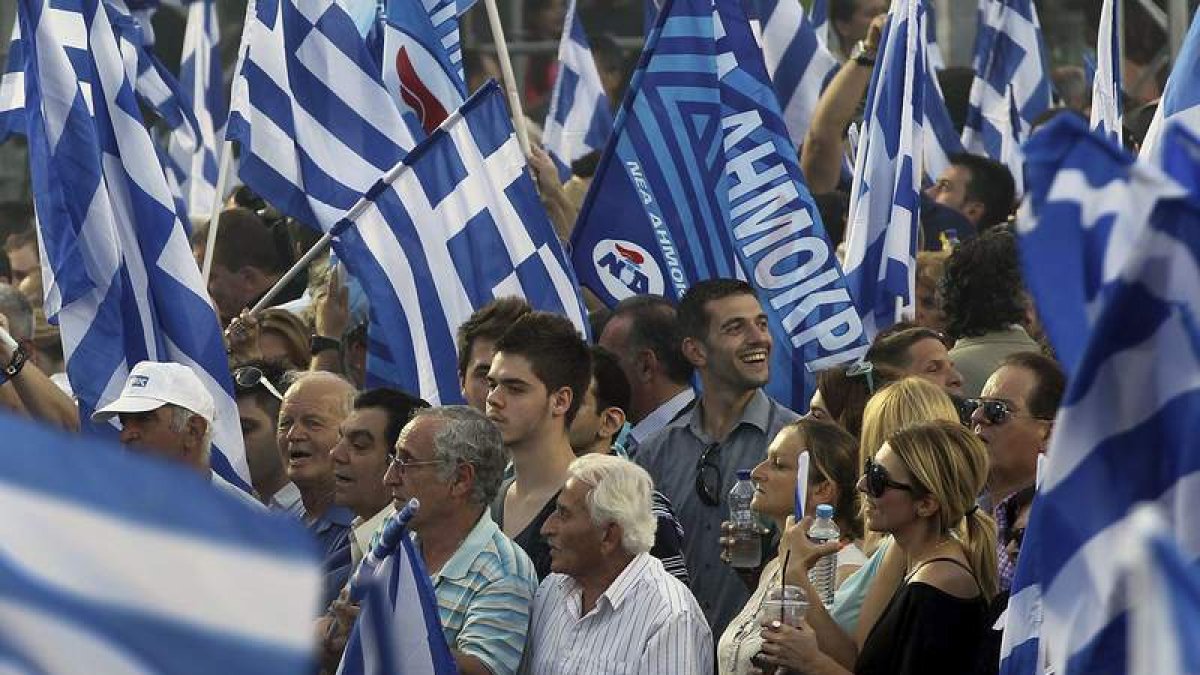 Imagen del último mitin de campaña del partido Nueva Democracia.