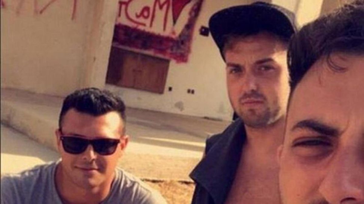 Foto de los jóvenes británicos en Siria que uno de ellos colgó en la red social Snapchat.