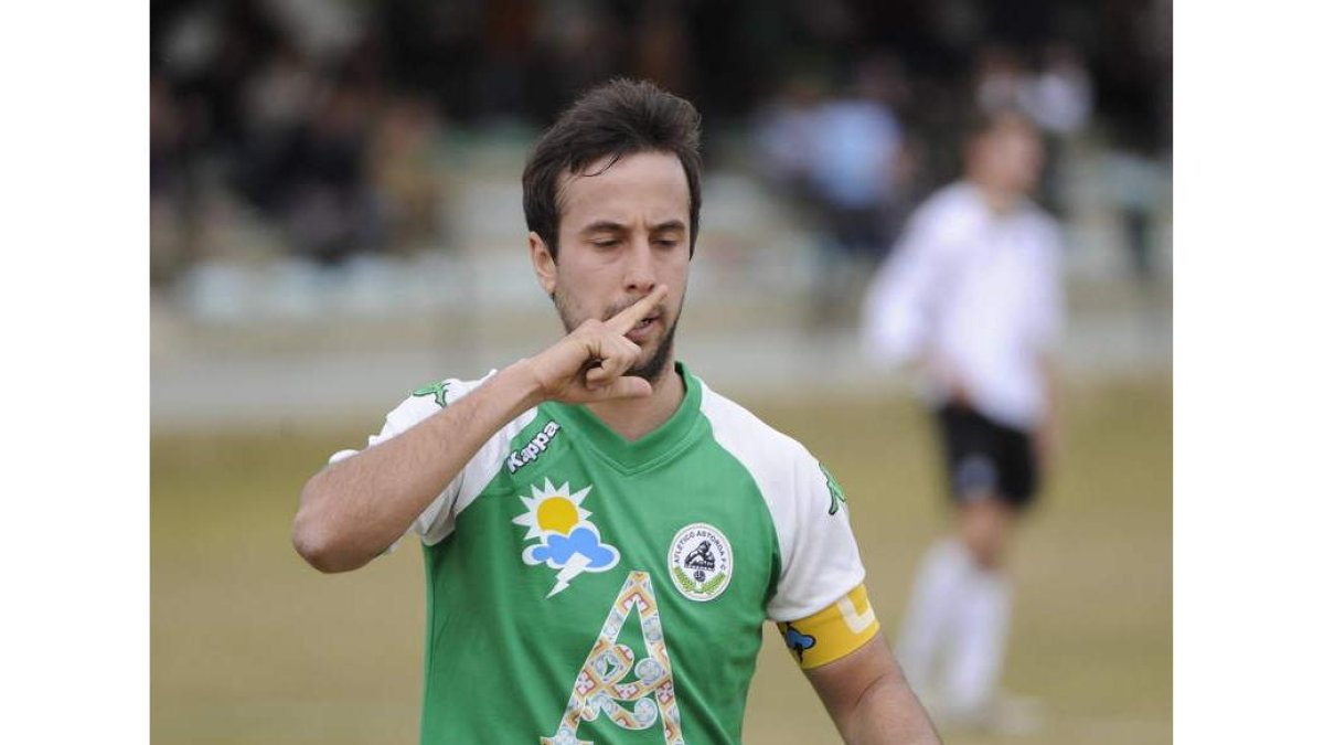Bandera hizo el primer gol de la noche ante el Puente Castro.