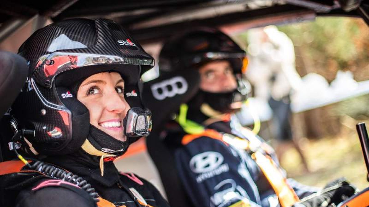 Alba Sánchez cerraba la primera jornada del Rally Sierra Morena en la tercera posición del podio. DL