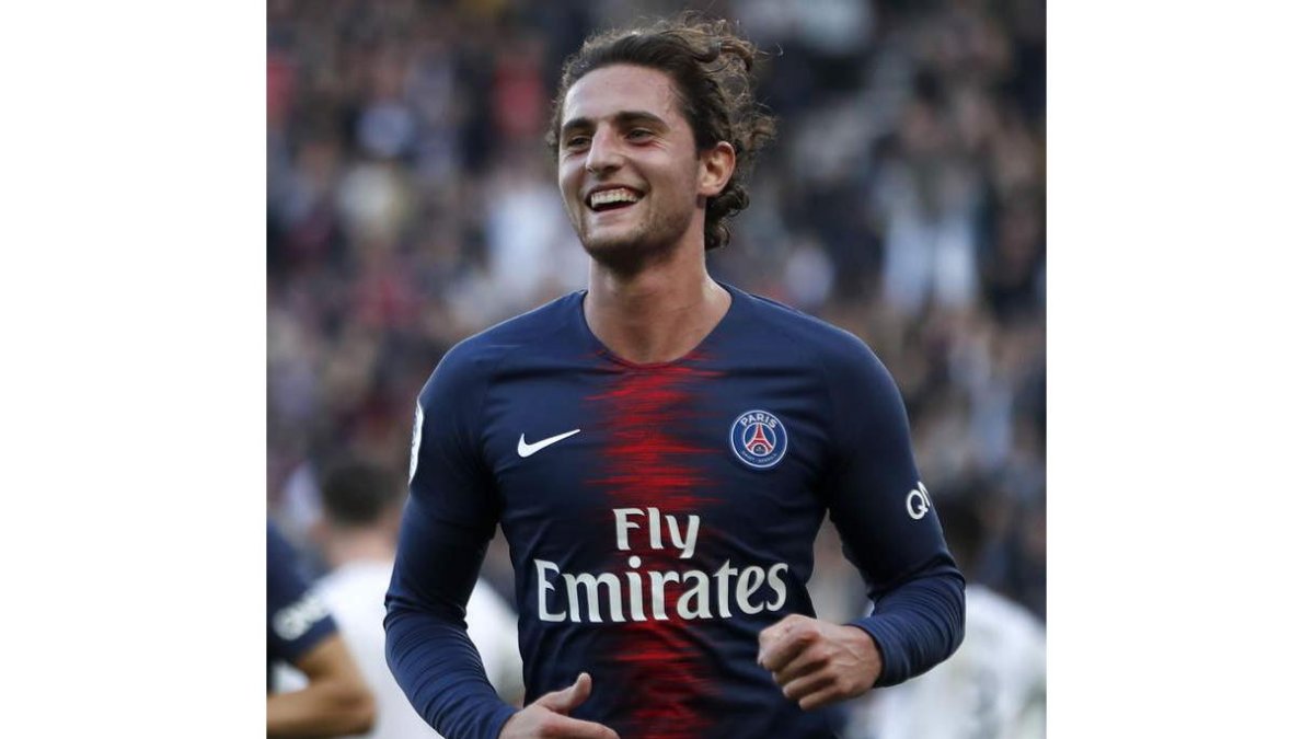 Rabiot se acerca al Barça tras romper con el PSG. LANGSDON