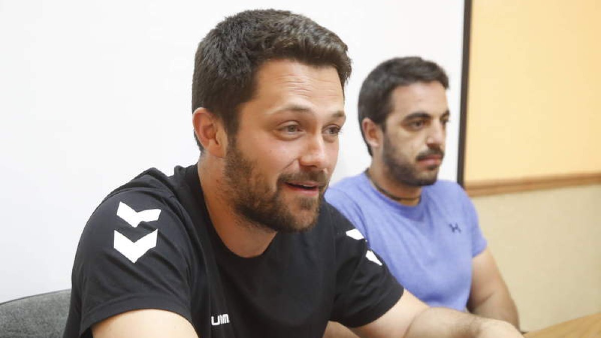 Guillermo Algorri en la rueda de prensa de ayer en el Palacio. RAMIRO