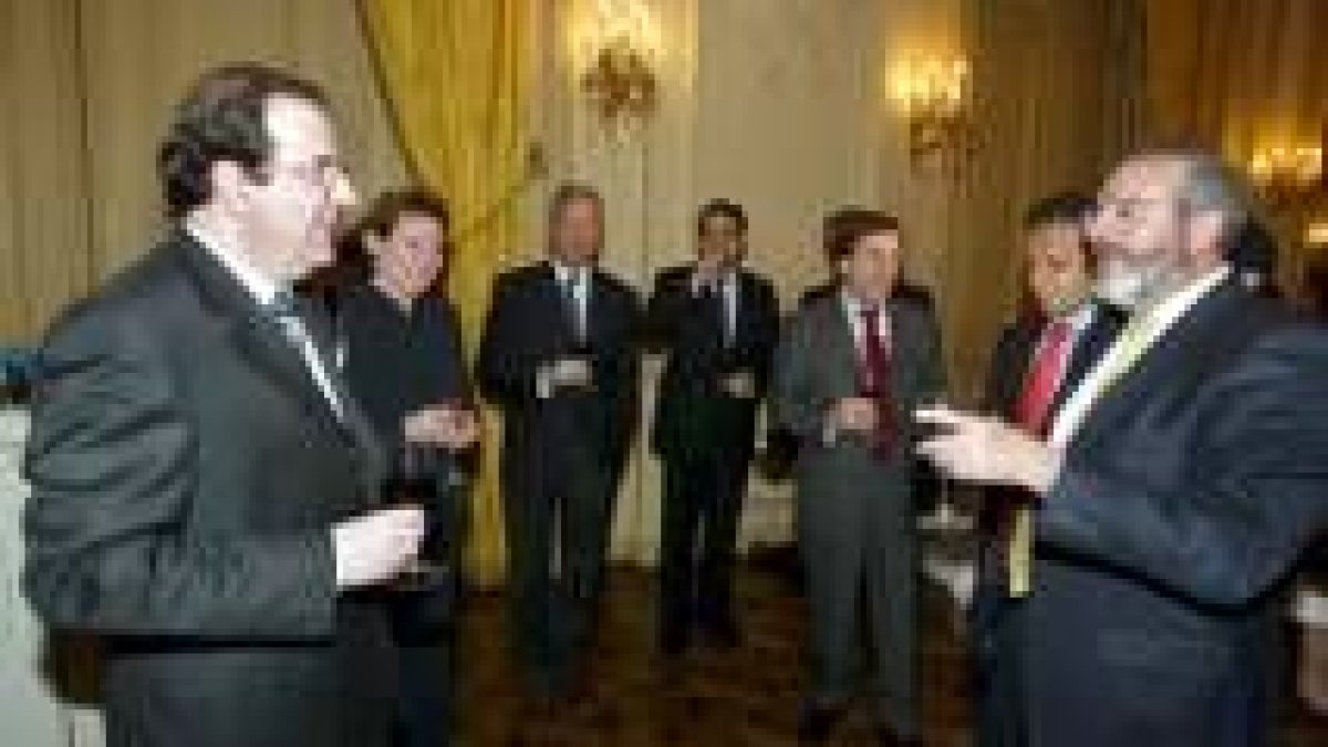 La delegación de Castilla y León ofreció una cena a los españoles que trabajan para la UE