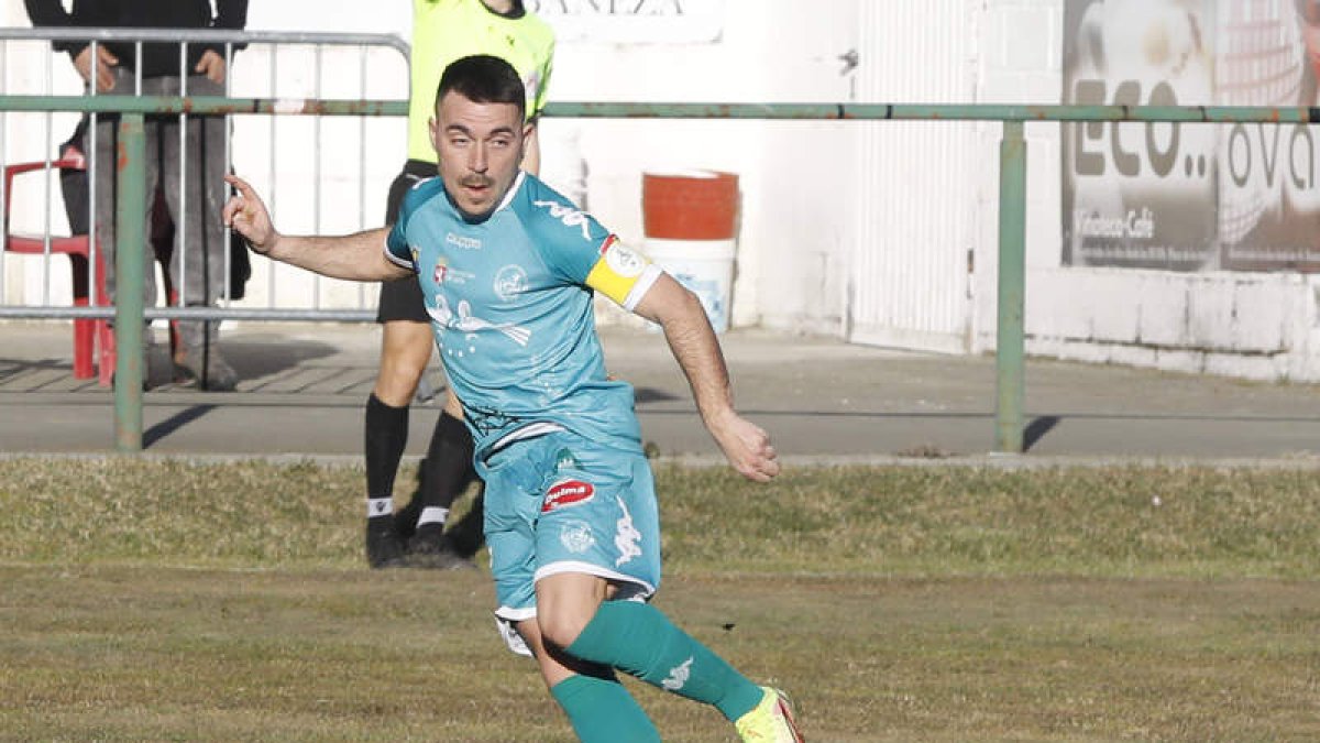 Diego Peláez, capitan y uno de los referentes del Astorga. MARCIANO
