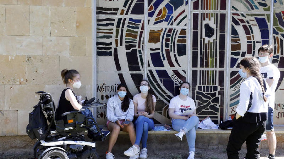 Las mascarillas singularizaron la Ebau de 2020. MARCIANO PÉREZ