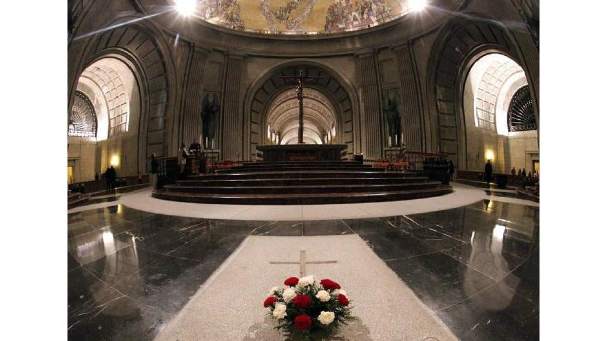 La tumba de Franco en el Valle de los Caídos.
