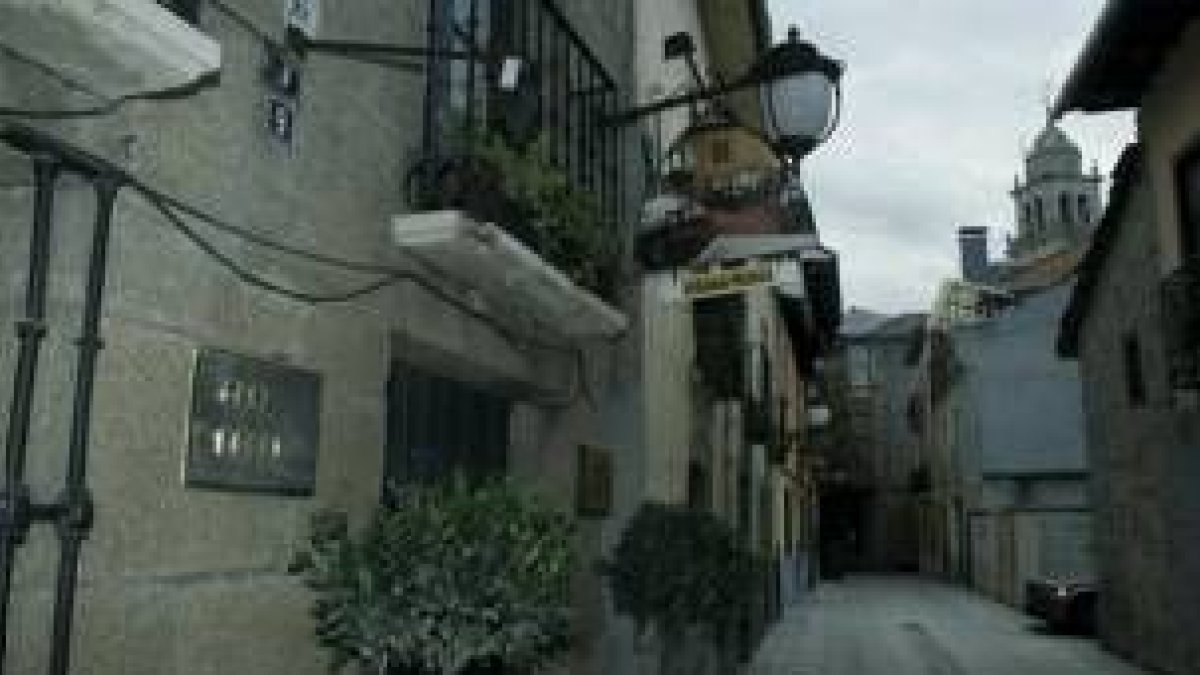 El restaurante Casa Noval está situado en un emplazamiento único, el casco antiguo de Ponferrada