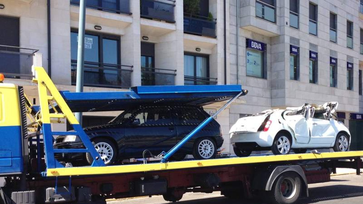 Estado en el que quedó uno de los vehículos que transportaba el primer trailer siniestrado