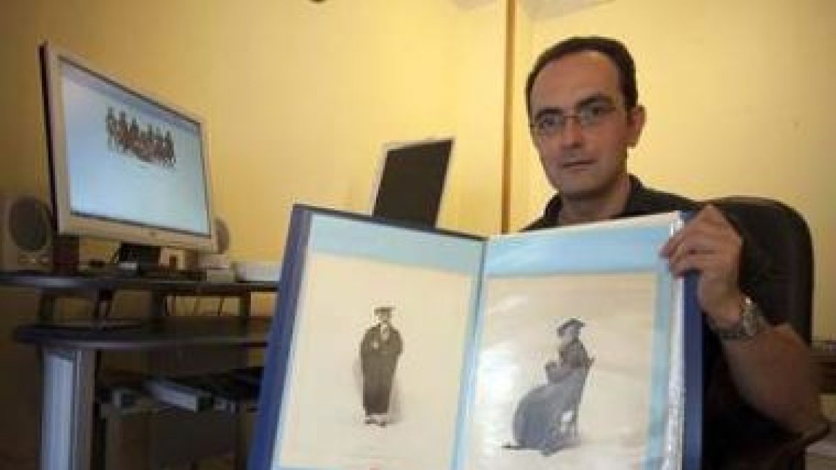 Roberto Martínez del Río, creador y webmaster del Museo Internacional del Estudiante.