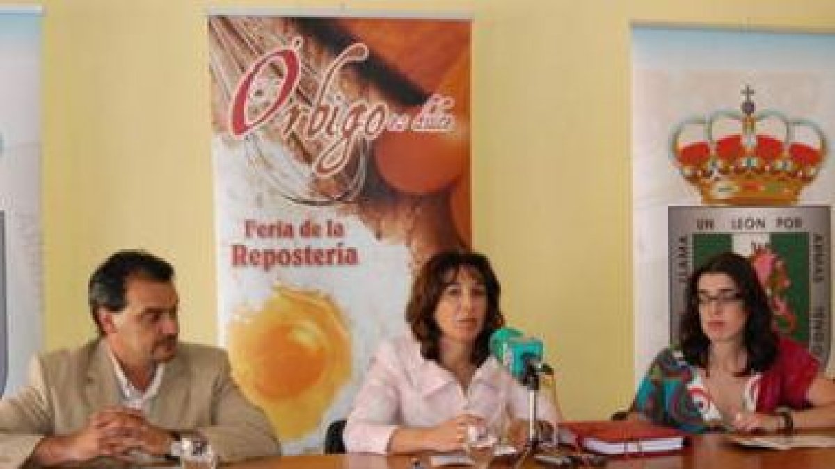 La alcaldesa presentó el variado programa de la feria.